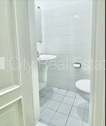 Pagalma ēka, ieeja no pagalma, ir lifts, sauna, guļamistabu skaits 3 gab., viesistaba, sporta Rīga - foto 13