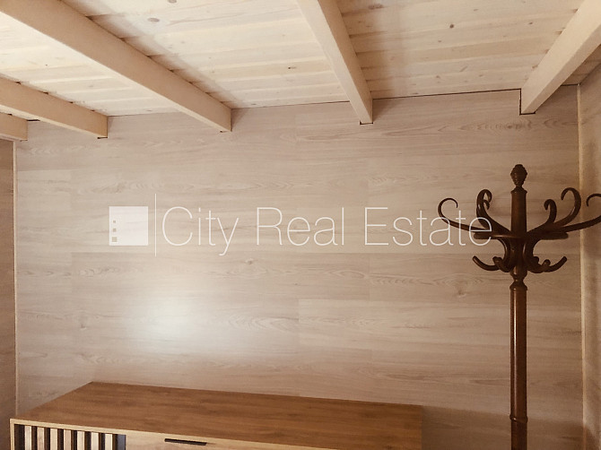 Новостройка, благоустроенная озеленённая территория, широкий вид из окна, Рига - изображение 13