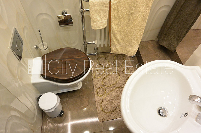 Fasādes māja, slēgta teritorija, ieeja no ielas, ir lifts, balkons, guļamistabu skaits 2 gab., Rīga - foto 20