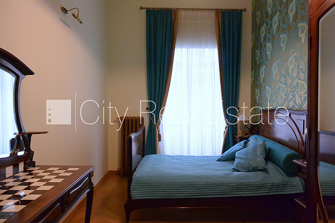 Fasādes māja, slēgta teritorija, ieeja no ielas, ir lifts, balkons, guļamistabu skaits 2 gab., Rīga - foto 2