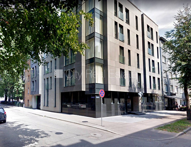 Jaunceltne, labiekārtota apzaļumota teritorija, bruģēts piebraucamais ceļš, garāža vienai Rīga - foto 18