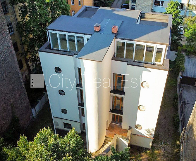 Renovēta māja, dzīvokļu skaits ēkā  5 gab., dzīvokļus nepārdod atsevišķi, bet visu Rīga - foto 2