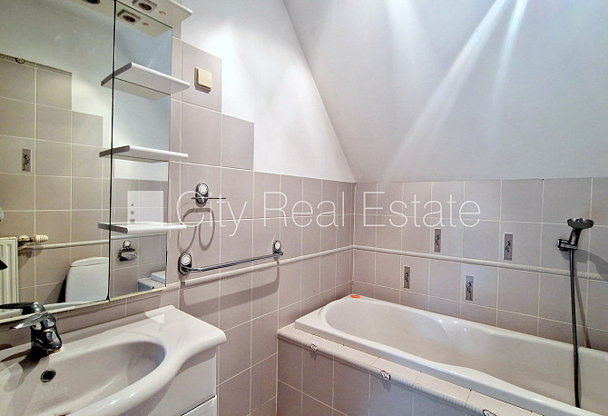 Частный дом, реновированный дом, благоустроенная озеленённая территория, Юрмала - изображение 16