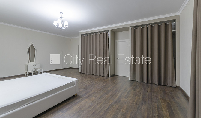 Zeme īpašumā, renovēta māja, mainīts Jumta segums, ķieģeļu mūra sienas, fasāde ar Rīga - foto 18