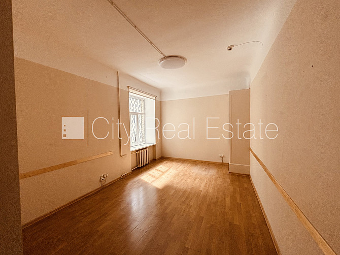 Logi vērsti mājas abās pusēs, plašs skats no loga, gaisa kondicionēšanas sistēma, Rīga - foto 6