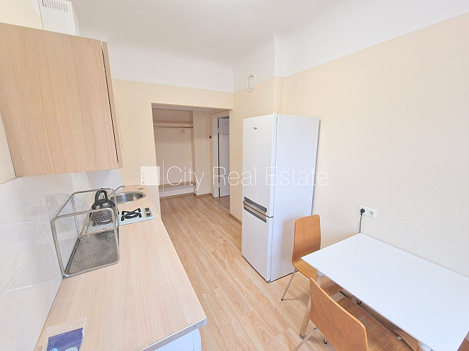 Fasādes māja, renovēta māja, slēgts pagalms, ieeja no ielas, ir lifts, kāpņu telpa pēc Rīga - foto 15