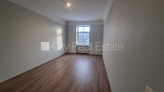 Renovēta māja, slēgts pagalms, ir lifts, kāpņu telpa pēc kapitālā remonta, guļamistabu Rīga - foto 4