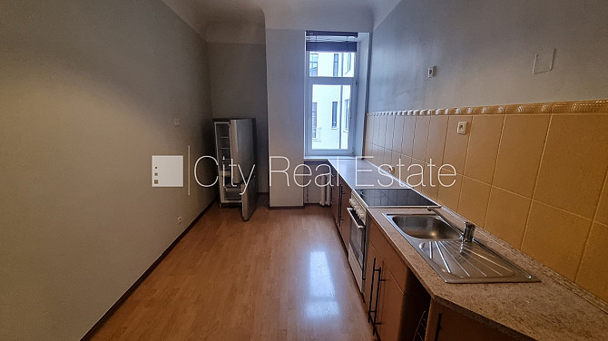 Renovēta māja, slēgts pagalms, ir lifts, kāpņu telpa pēc kapitālā remonta, guļamistabu Rīga - foto 6