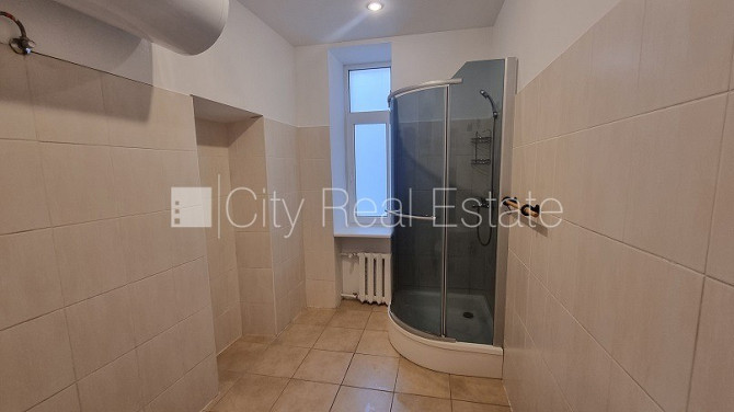 Renovēta māja, slēgts pagalms, ir lifts, kāpņu telpa pēc kapitālā remonta, guļamistabu Rīga - foto 3