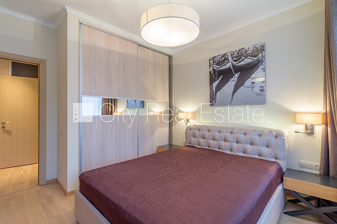 Fasādes māja, renovēta māja, ieeja no pagalma, luksuss apartamenti , ir lifts, kāpņu telpa Rīga - foto 5