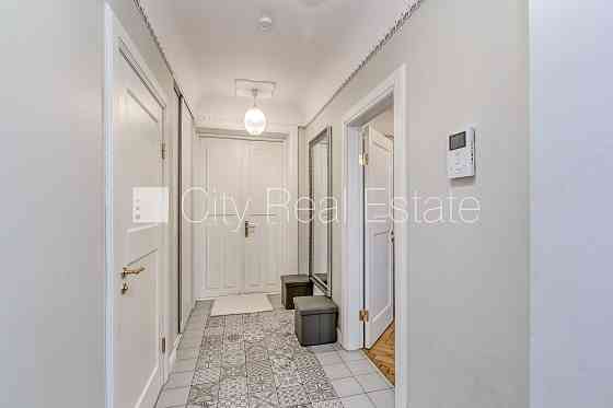 Проект - Residence Lumiere (Ресиденце Лумиере), фасадный дом, реновированный дом, закрытый Рига