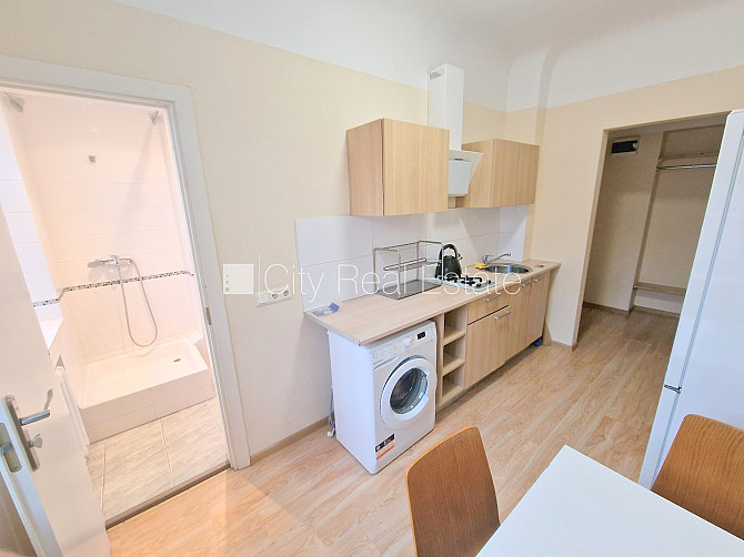 Pagalma māja, renovēta māja, slēgts pagalms, teritorijas iebrauktuves vārti aprīkoti ar Rīga - foto 14