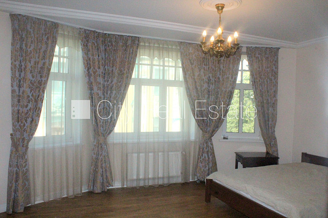 Фасадный дом, реновированный дом, закрытый двор, вход с улицы и со двора, лифт, Рига - изображение 8