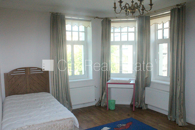 Фасадный дом, реновированный дом, закрытый двор, вход с улицы и со двора, лифт, Рига - изображение 15