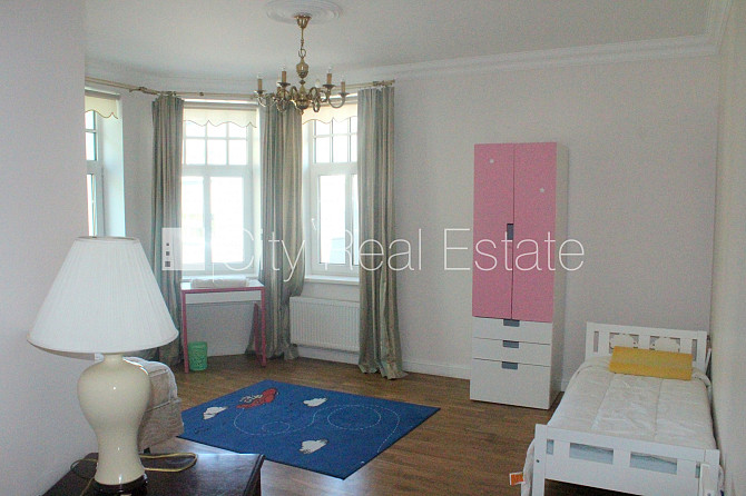 Фасадный дом, реновированный дом, закрытый двор, вход с улицы и со двора, лифт, Рига - изображение 14