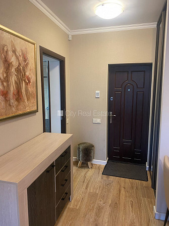 Фасадный дом, вход со двора, количество спален 1 шт., студио, кухня объединена с Рига - изображение 8