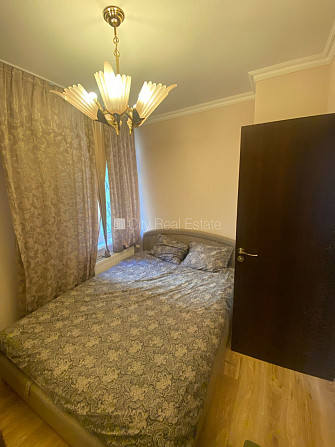 Фасадный дом, вход со двора, количество спален 1 шт., студио, кухня объединена с Рига - изображение 6