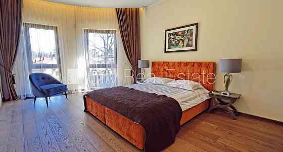 Проект - Amatas 1 (Аматас 1), закрытый двор, места для нескольких машин, подземная Юрмала