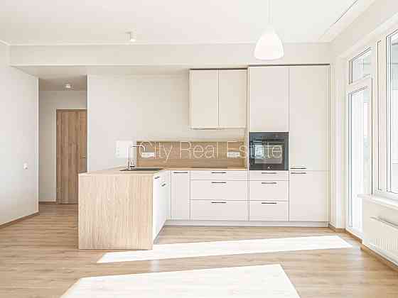 Здание во дворе, реновированный дом, закрытая территория, возможность аренды Рига