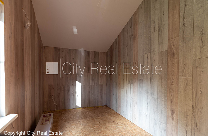 Privātmāja, koka māja, energo efektīva māja, vieta vairākām automašīnām, terase 40 m2, Rīga - foto 9