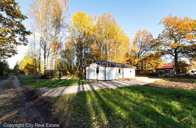 Privātmāja, koka māja, energo efektīva māja, vieta vairākām automašīnām, terase 40 m2, Rīga - foto 1