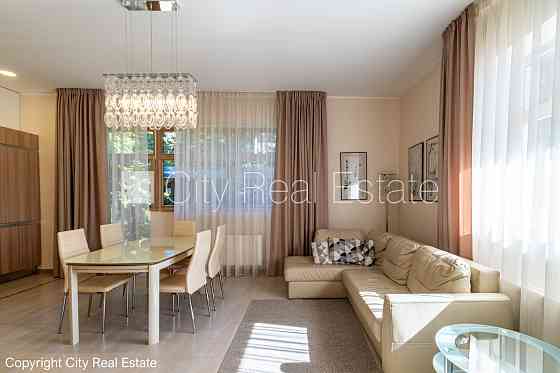 Земля в собственности, новостройка, зеленая территория, закрытый двор, въездные Юрмала