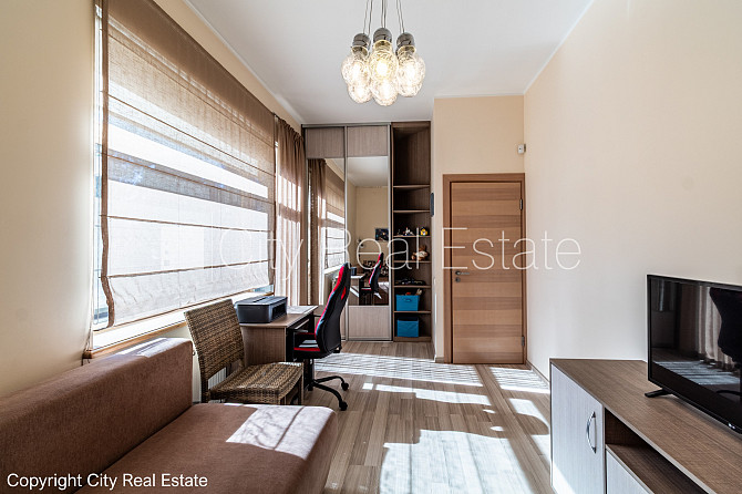 Земля в собственности, новостройка, зеленая территория, закрытый двор, въездные Юрмала - изображение 13