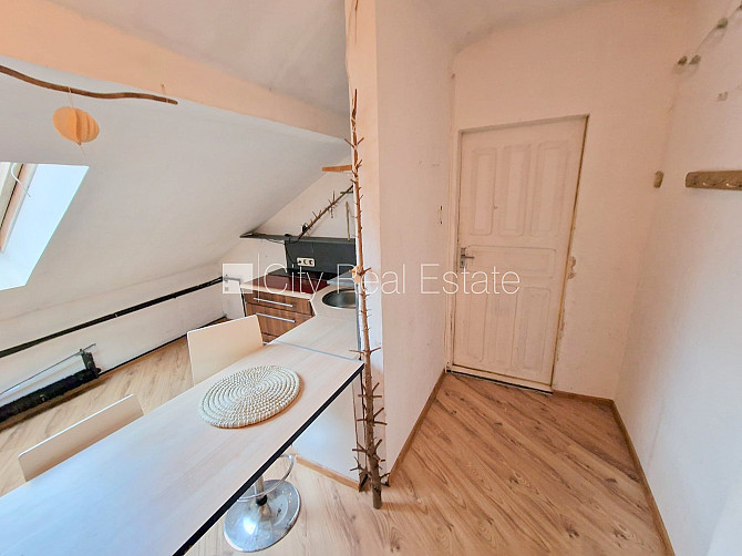 Fasādes māja, renovēta māja, ieeja no ielas, mansards, kāpņu telpa pēc kosmētiskā remonta, Rīga - foto 19