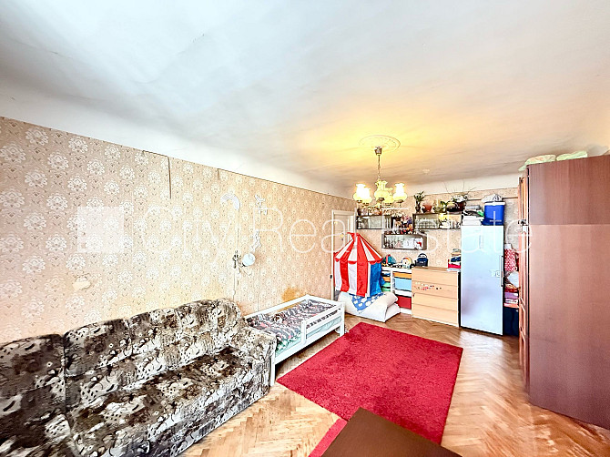 Fasādes māja, renovēta māja, labiekārtota apzaļumota teritorija, slēgts pagalms, ieeja no Rīga - foto 4