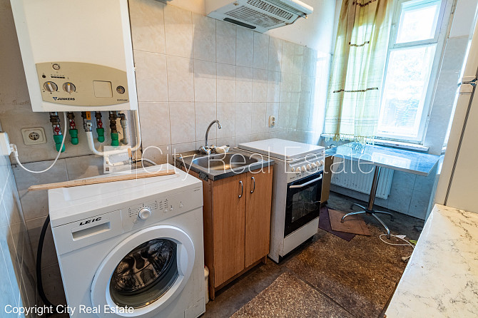 Pagalma ēka, slēgta teritorija, iežogota teritorija ar metāla sētu, garāža vienai Rīga - foto 13