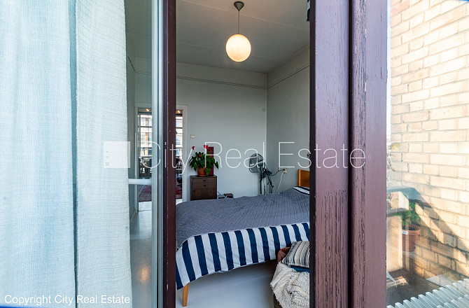 Fasādes māja, labiekārtots apzaļumots pagalms, vieta automašīnai, ieeja no ielas un pagalma, Rīga - foto 14