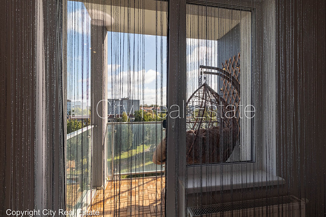 Jaunceltne, fasādes māja, labiekārtots apzaļumots pagalms, iežogota teritorija ar metāla Rīga - foto 3