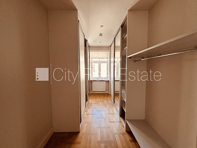 Renovēta māja, vieta automašīnai, objektu apsargā fiziskā apsardze, luksuss apartamenti , ir Rīga - foto 16