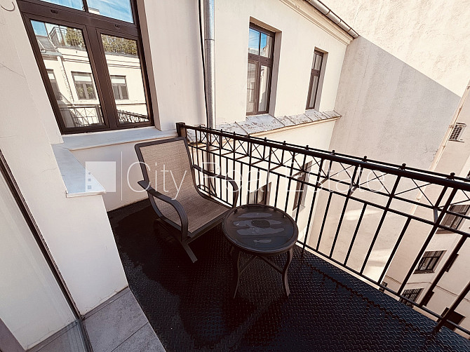 Renovēta māja, vieta automašīnai, objektu apsargā fiziskā apsardze, luksuss apartamenti , ir Rīga - foto 18