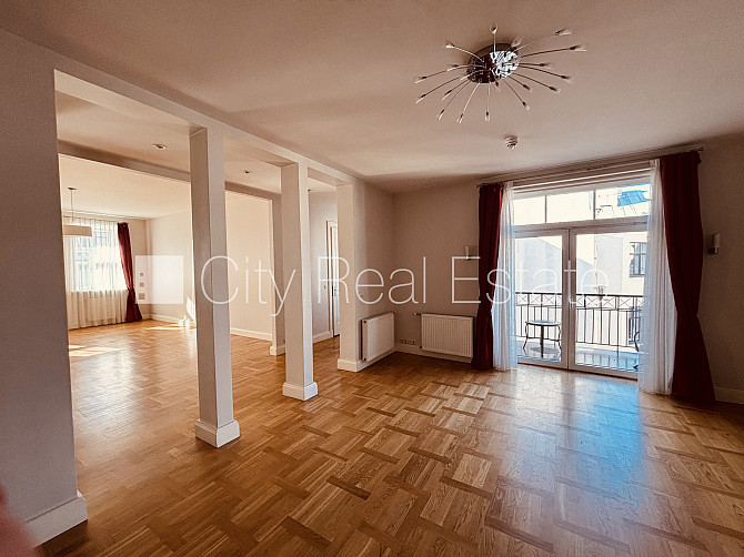 Renovēta māja, vieta automašīnai, objektu apsargā fiziskā apsardze, luksuss apartamenti , ir Rīga - foto 4