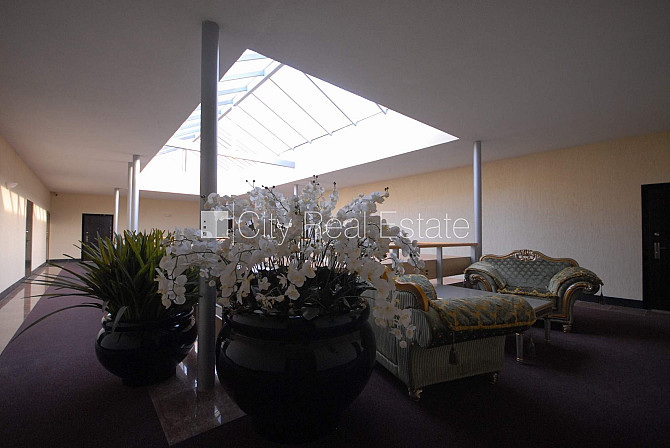 Fasādes māja, paneļu māja, labiekārtota apzaļumota teritorija, bruģēts piebraucamais Rīga - foto 7