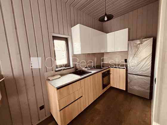 Частный дом, благоустроенная озеленённая территория, закрытая территория, Рига