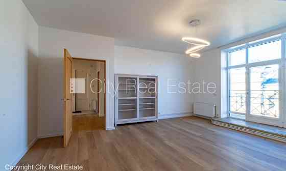 Фасадный дом, реновированный дом, плата за обслуживание одного квадратного метра Rīga