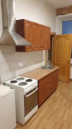 Фасадный дом, реновированный дом, вход со двора, лифт, окна выходят на улицу, Рига - изображение 14