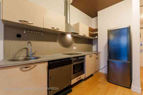 Продается 2-х комнатная квартира общей площадью 82,8 м (внутренняя площадь 65,3 м, Rīga