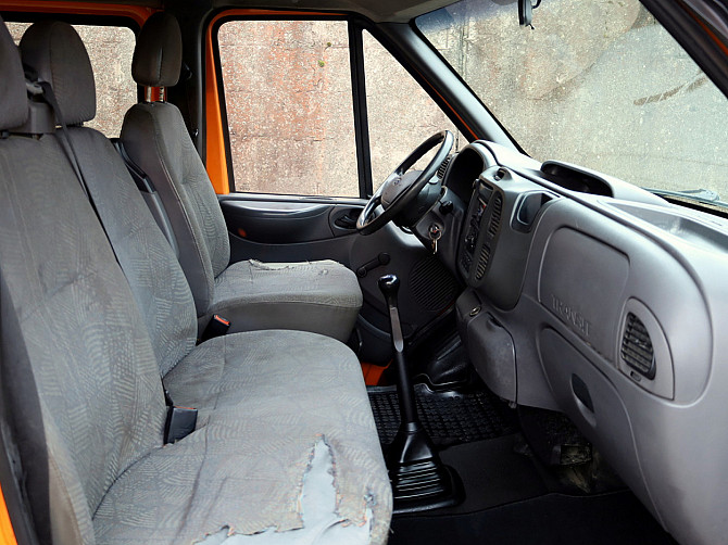 Ford Transit 330M Kombi Passenger 2.4 TDCi 66kW Таллин - изображение 6