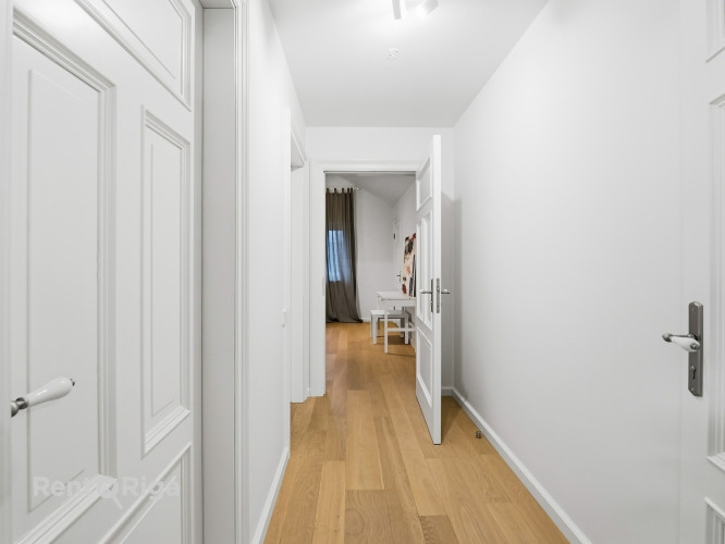 Izīrē plašu un elegantu mansarda dzīvokli ekskluzīvā vietā  Ogļu ielā 30, Rīgā.  Piedāvājumā unikāls Рига - изображение 12