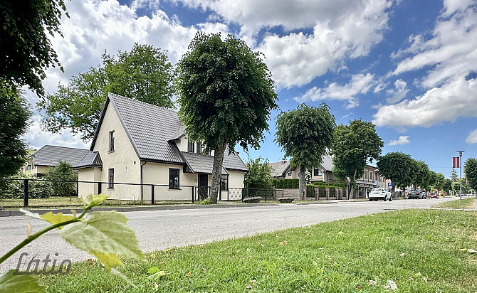 Tiek pārdots lielisks īpašums, izcilā vietā pašā Siguldas centrā, kuru pēc saviem ieskatiem radoši a Cигулда - изображение 1