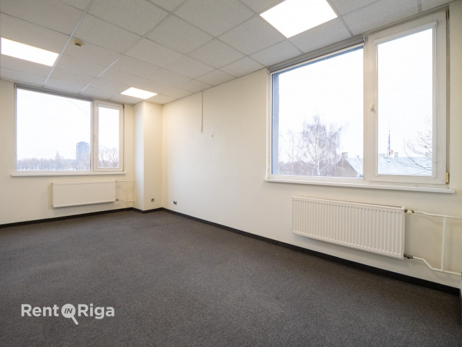 Biroja telpas Mūkusalas Biznesa centrā.  Modernas, gaišas un pielāgojamas telpas aktīvā Rīga - foto 1