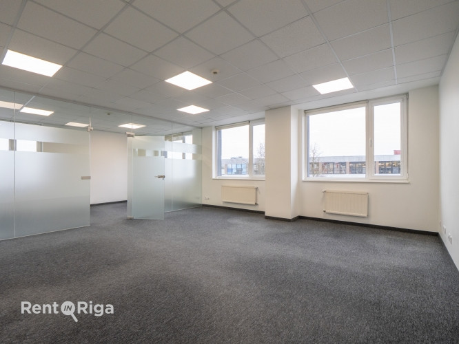 Biroja telpas Mūkusalas Biznesa centrā.  Modernas, gaišas un pielāgojamas telpas aktīvā Rīga - foto 1
