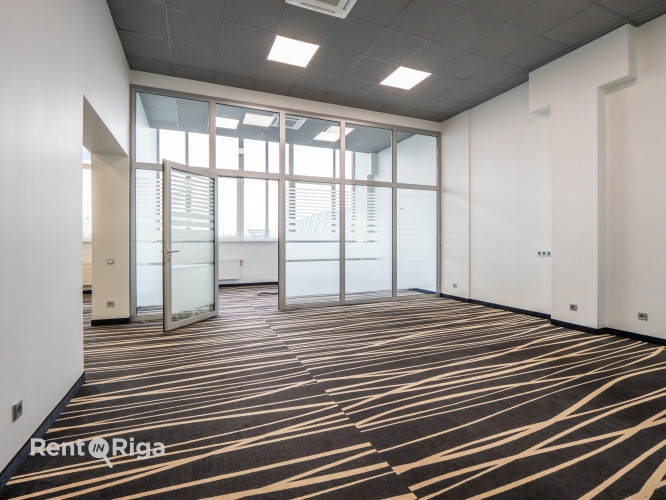 Biroja telpas Mūkusalas Biznesa centrā.  Modernas, gaišas un pielāgojamas telpas aktīvā Rīga - foto 1