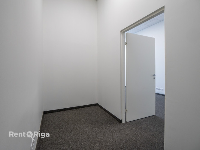 Biroja telpas Mūkusalas Biznesa centrā.  Modernas, gaišas un pielāgojamas telpas aktīvā Rīga - foto 5