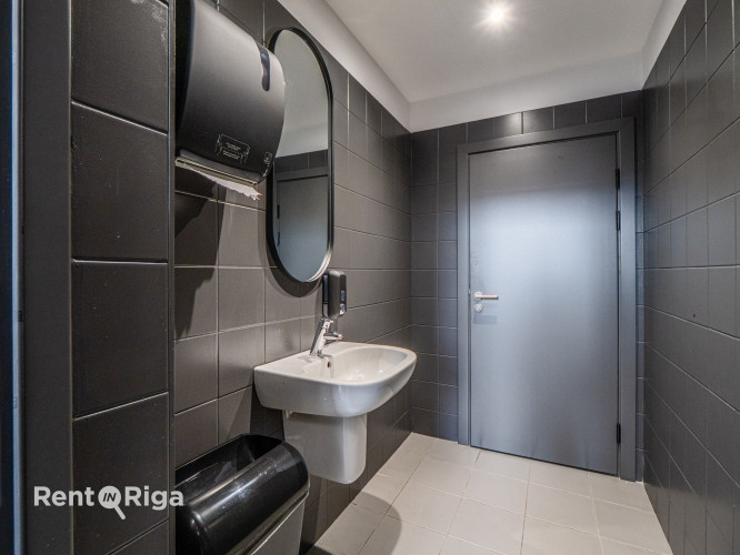 Biroja telpas Mūkusalas Biznesa centrā.  Modernas, gaišas un pielāgojamas telpas aktīvā Rīga - foto 7