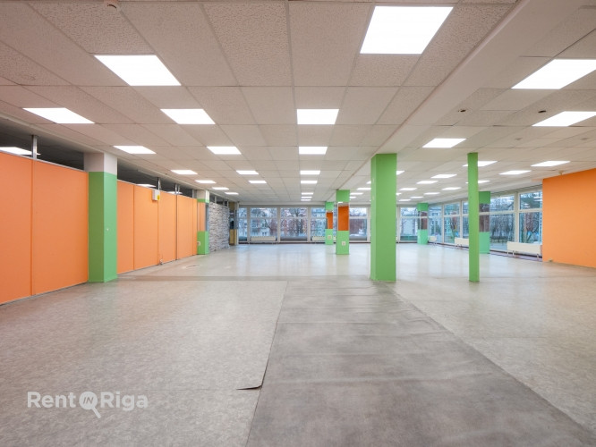 Izīrē komerctelpas tirdzniecības centrā Maxima, Ziepniekkalnā.  Piedāvājam nomai Rīga - foto 11