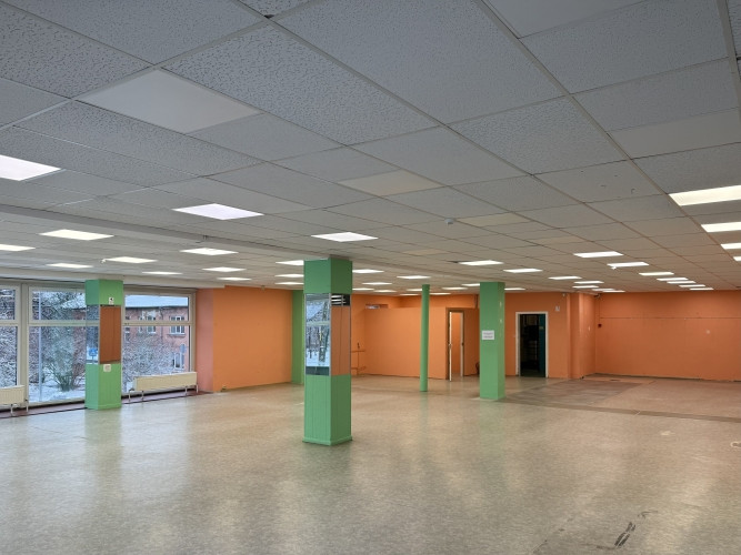 Izīrē komerctelpas tirdzniecības centrā Maxima, Ziepniekkalnā.  Piedāvājam nomai Rīga - foto 4